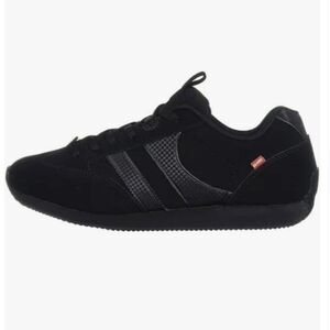 Globe, Mens Pulse Evo sneakers. Black on black. Worn inside only, Size 7